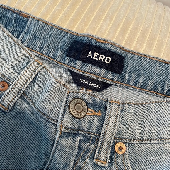 Denim shorts - Picture 3 of 3